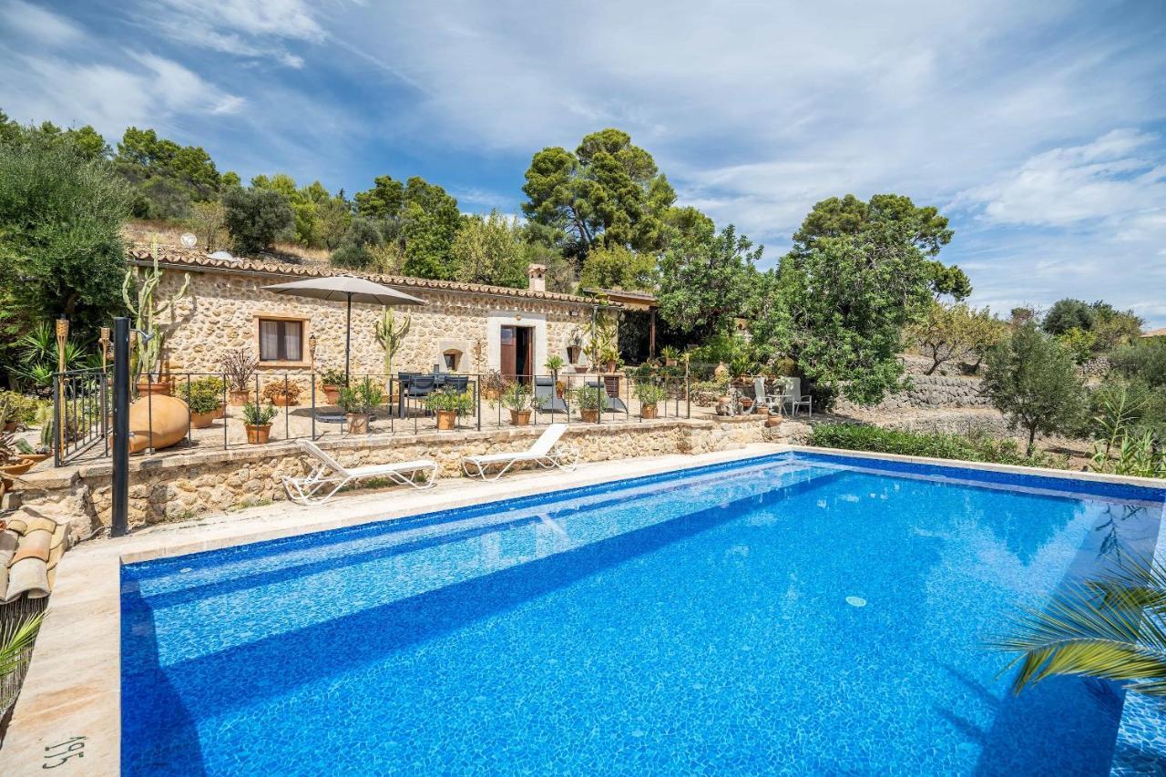 Can Pulit - Finca Romantica Para 2 Con Piscina Y Vistas En Selva  Bagian luar foto